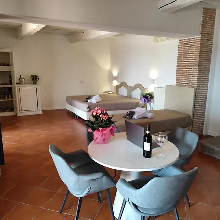- Collina Toscana * Monsummano Terme